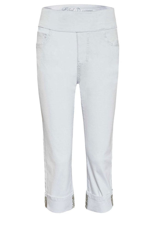 ROLL & GO CAPRI JEANS WITH BLING